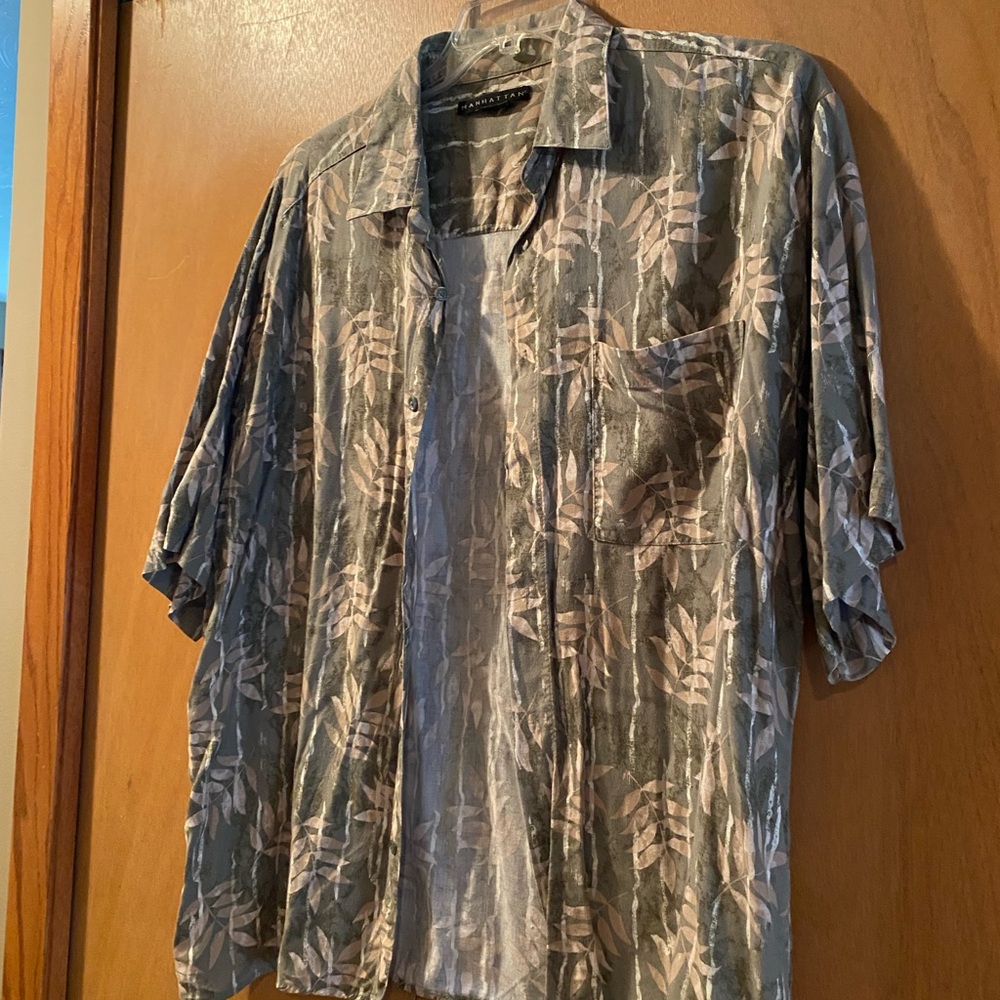Manhattan Hawaiian Button Down Shirt